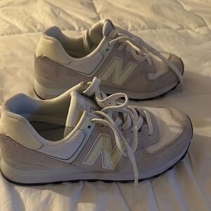New Balance 574 Cream Sneakers Retro-Inspired Suede Mesh